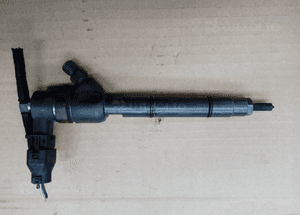 Hyundai Matrix 1.5 CRDI wtryskiwacz 0445110256 1