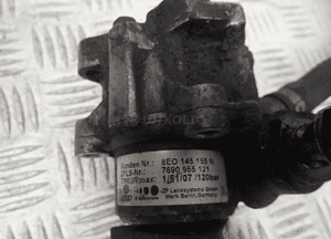 Zbiorniczek wyrównawczy pompa wspomagania 8E0145155N 8E0422373B 4