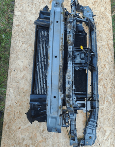 WZMOCNIENIE PAS PRZEDNI CHŁODNICE WENTYLATOR Ford Mondeo mk4 diesel 1