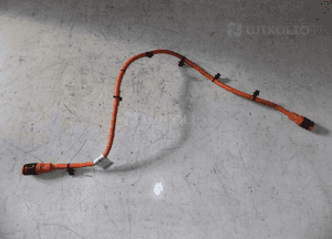 Volvo XC40 hybrid przewód wysokiego napięcia klimatyzacji 1