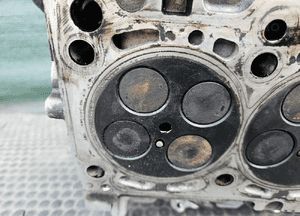 Głowica 0593S 0594S Lewa Prawa Wałki Zawory Pokrywa 2.7 3.0 TDI V6 Audi A4 B8 A5 A6 Q5 VW 10