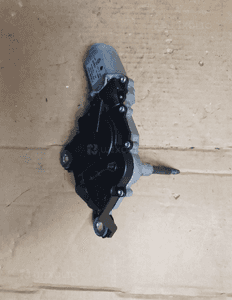 SILNICZEK WYCIERACZKI TYŁ SKODA FABIA II  nr 5J7955711 7