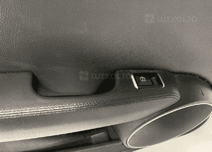 Tapicerka boczek drzwi lewy tył mercedes W204 A2044406135 5