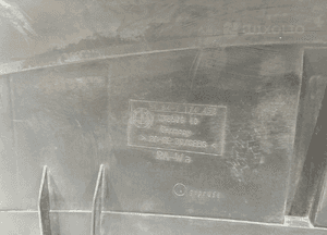 BMW 1 E81 / E87 LCI Kanał powietrza dolny - 16102 4