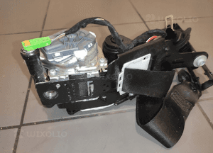 Mercedes c-klasa W204 pas bezpieczeństwa prawy przód stan bdb 619060900 org 6