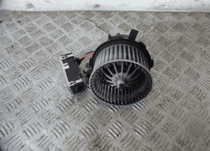 Audi A4 B8 1,8 tfsi wentylator nawiewu+rezystor 1