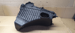 Obudowa filtra powietrza VW Touareg 3.0 TDI 7L6129601F 7L6129607F 6