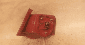 Lampa tylna lewa tył lewo volkswagen jetta v 4