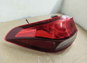 LAMPA LEWY TYŁ HYUNDAI I30 III KOMBI 92401-G4 2