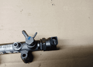 Listwa wtryskowa czujnik Audi Q5 3.0 TDI CTB 057130764AE 059130090CN 2