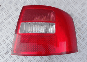Lampa prawy tył tylna audi A6 4B9945096F 1