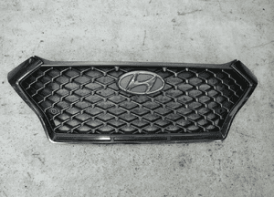 HYUNDAI TUCSON III LIFT ATRAPA GRILL 1