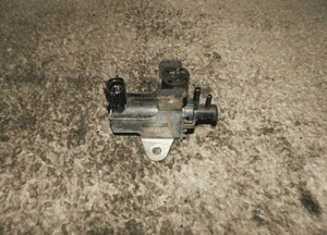 Zawór Podciśnienia Mazda V 5 I CR 6 GG GY 2.0 CITD 139700-0700 Denso 1