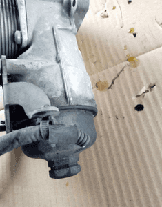 Peugeot 3008 5008 1.6HDI obudowa filtra oleju 2