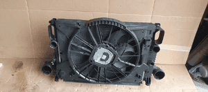 Pas przedni chłodnice wentylator Mercedes W211 1.8 K A2115001693 A2115050555 3