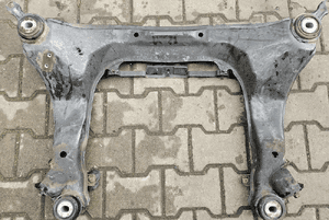 Audi A4 B6 B7 wózek sanki kołyska belka pod silnik