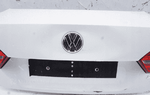 Klapa bagażnika tył vw jetta A6 vi LB9A bez lamp 2