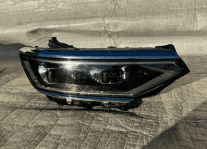 Vw passat B8 lift full led lampa matrix 1