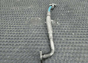 Rurka 06B145735A 06B121497B Przewod Oleju Smarowania Turbo Turbiny 1.8 T Audi A4 B6 B7 VW 20