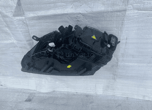 Audi Q5 lift bixenon prawy nieskrętny 12- 4