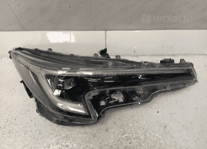 Toyota corolla lift xii E21 reflektor lampa prawa przód przednia full led oryginał 2