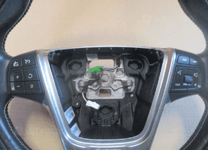 Kierownica volvo S40/V40/S60II r design skóra 2