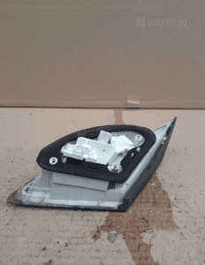 OPEL ASTRA J HB Lampa tył lewa w klapę 4