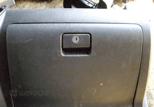Toyota Corolla Verso 07 polka schowek pasazera