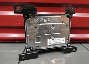Jaguar xf ii X260 3.0D wzmacniacz audio amplifier mocowanie oryginał 1