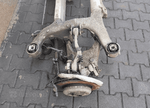 OŚ BELKA ZAWIESZENIE TYŁ TYLNE BMW F10 F11 2.0D N47 4