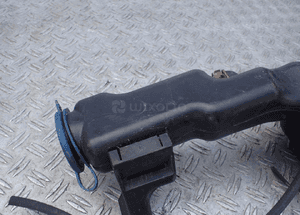 ZBIORNICZEK SPRYSKIWACZY MERCEDES W204 A2048601560 RADOM 3