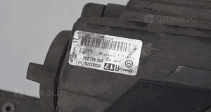 Lampa przednia prawa vw passat B7 9