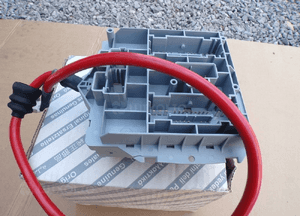 SKRZYNKA BEZPIECZNIKÓW ALFA ROMEO GT 147 1.9 JTD 51742420 NOWE ORYGINAŁ 2