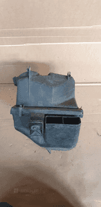 Obudowa filtra powietrza VW Passat B5 2.5 TDI 4B0133837E 3