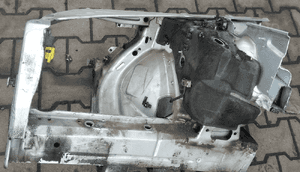 Audi A6 C6 podłużnica ćwiartka przód przednia lewa 1