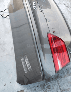 Klapa bagaznika tyl tylna kompletna lampa lampy jaguar xe 2