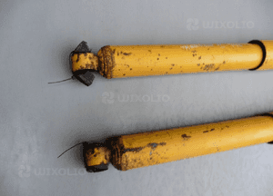 Amortyzator tył Nissan Terrano II Maverick 3