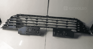Citroen C4 środkowa kratka zderzaka 9646215877 1