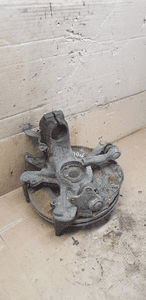 Zwrotnica piasta prawy przód przednia prawa VW Polo IV 9N 7