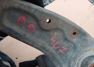 Wahacz prawy przód przedni przód Peugeot 407 3