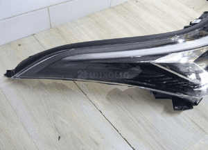 lampa prawa TOYOTA C-HR chr FULL LED 81110-f4280 4