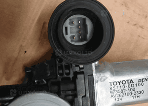 Toyota Yaris II mechanizm podnośnik szyby przód przedni prawy lewy 5D    06-11 7