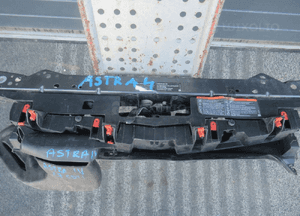 Pas górny chłodnica wody klimatyzacji wentylator  opel astra iv 4 j 1.7 cdti 2009-2015 16