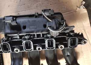 kolektor ssący  bmw e 46 2.0 d 7787319 2