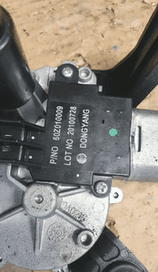 SILNICZEK WYCIERACZKI TYLNEJ  OPEL ASTRA J  nr 13256917 6