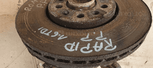 Zwrotnica prawy przód przednia prawa Skoda Rapid 1.6 TDI 9