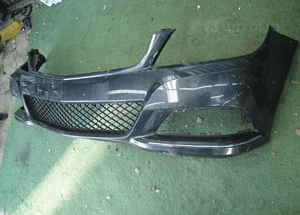 Mercedes 204 bez dziur lift ideał zderzak przedni 2