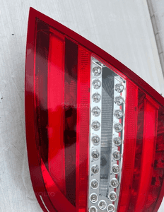 Lampa tylna prawa mercedes W204 c klasa coupe 2011-2014 rok A2049060503 2