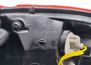 Lampa lewa tył tylna błotnika kia rio iii hatchback 92401-1W2 2014-17 lift 8