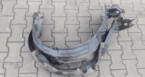 Toyota Yaris Verso nadkole przod prawe lewe 04